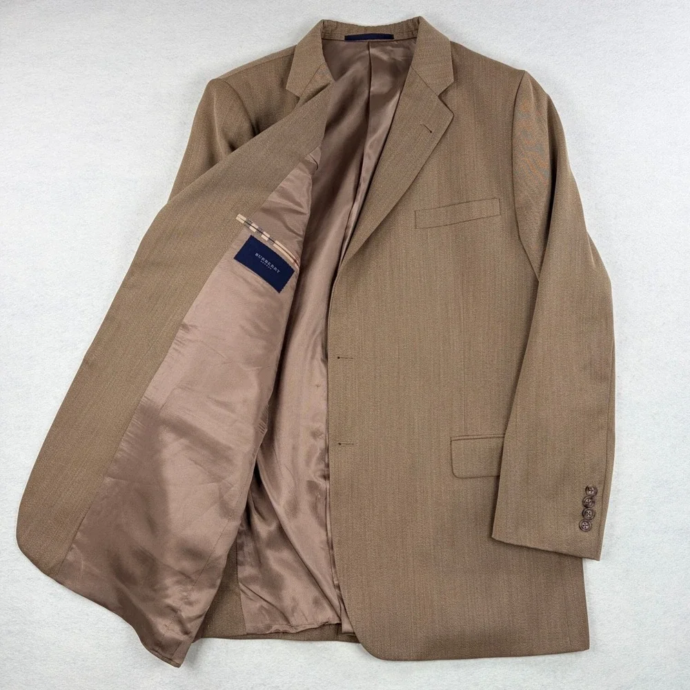 Burberry London 2019 Mens 46R Blazer Tan 100% Wool 2 Button Modern Sport Coat